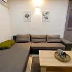 别墅 Luka With Private Pool Near 普拉