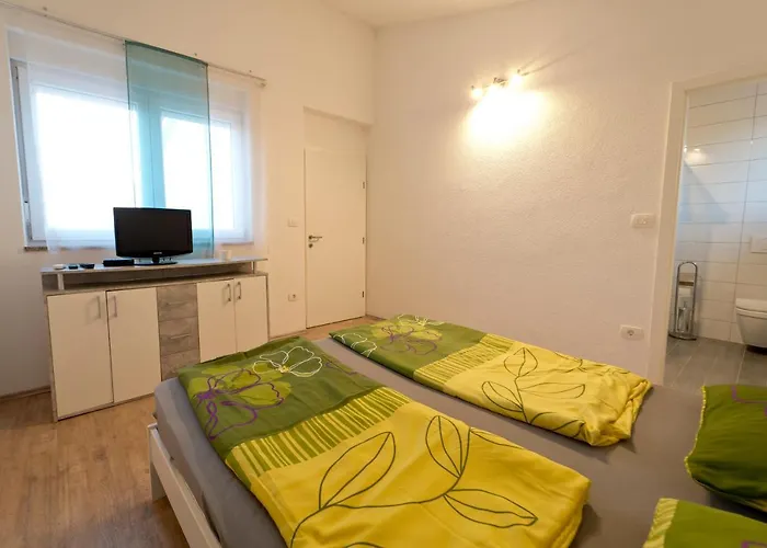 Luka With Private Pool Near * 普拉