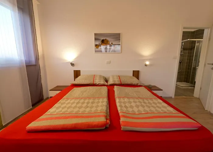 Villa Luka With Private Pool Near *