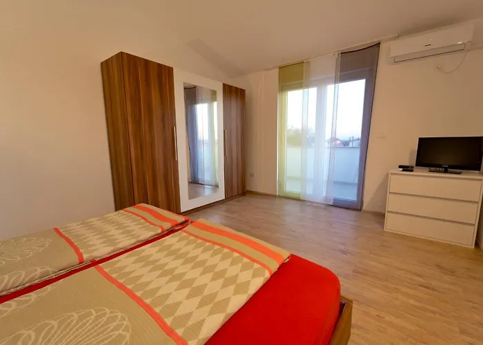 Luka With Private Pool Near * 普拉