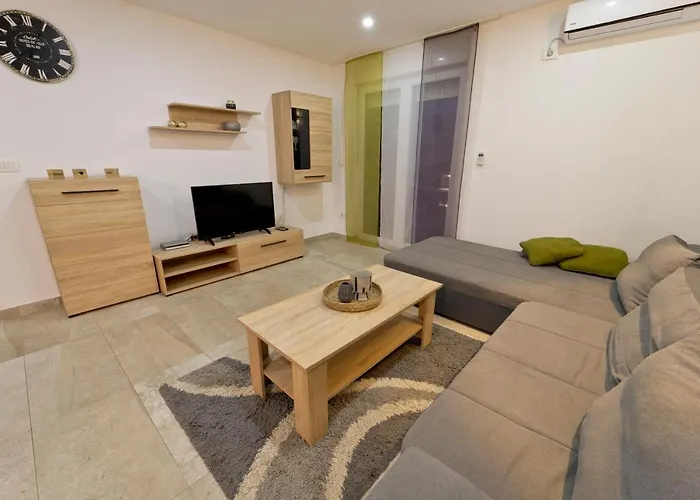 Luka With Private Pool Near