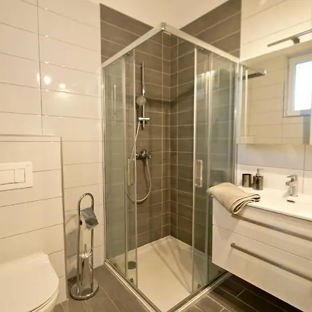 Luka With Private Pool Near *