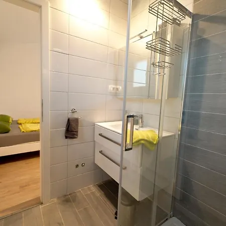 Вилла Luka With Private Pool Near *